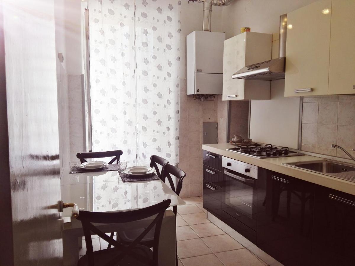 La Casa Sulla Piazzetta Apartamento Albenga Exterior foto
